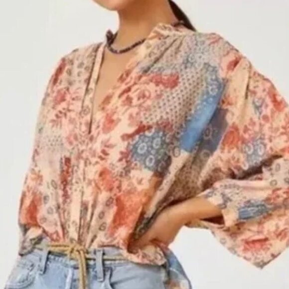 PILCRO Anthropologie The Sidney Batwing Womens size medium Blouse pretty print - Picture 2 of 9